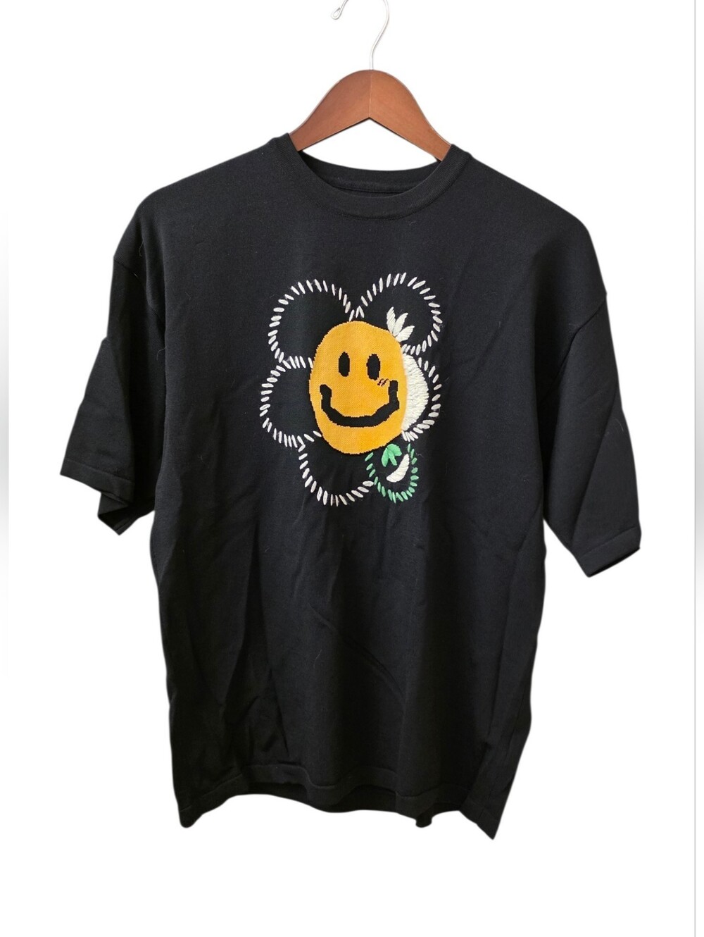 Urban Revivo Embroidered Happy Face Knit Shirt Black Size S